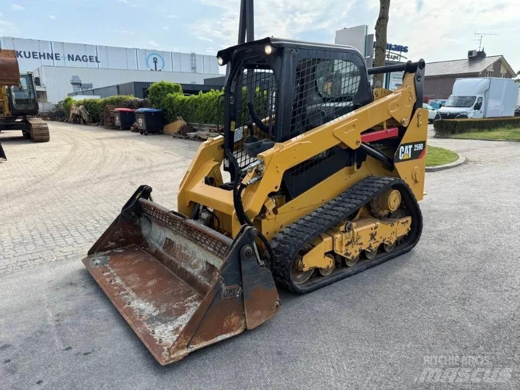 CAT 259D Мини-погрузчики