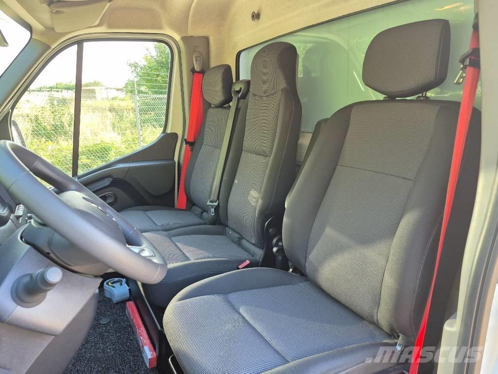Renault Master Цельнометаллический фургоны