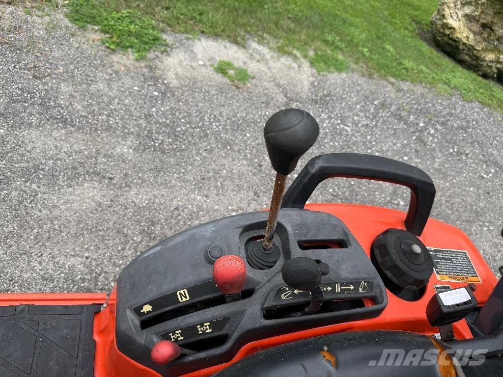 Kubota BX2380 Трактора