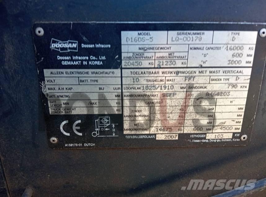 Doosan D160S-5 Дизельные погрузчики