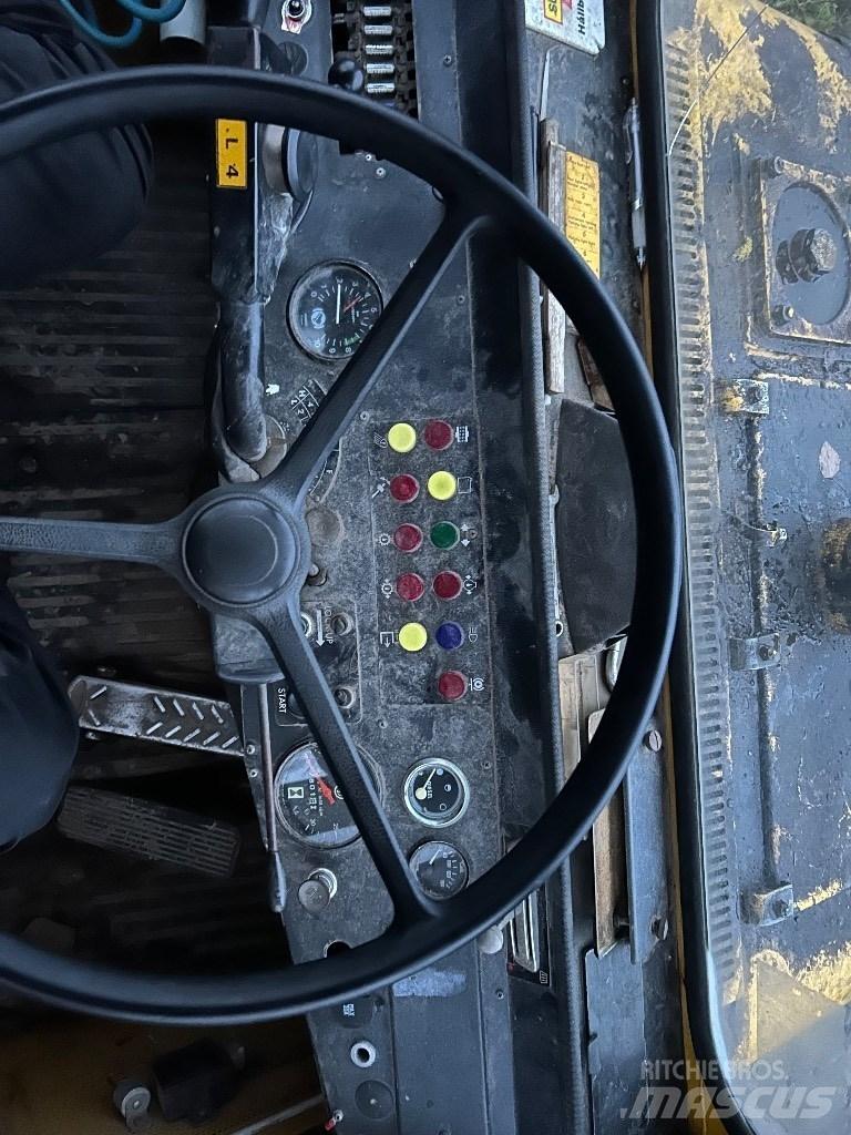 Volvo BM 861 Шарнирно-сочленённые самосвалы