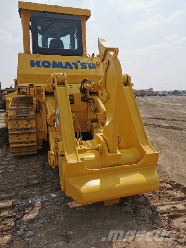 Komatsu d375a Гусеничные бульдозеры