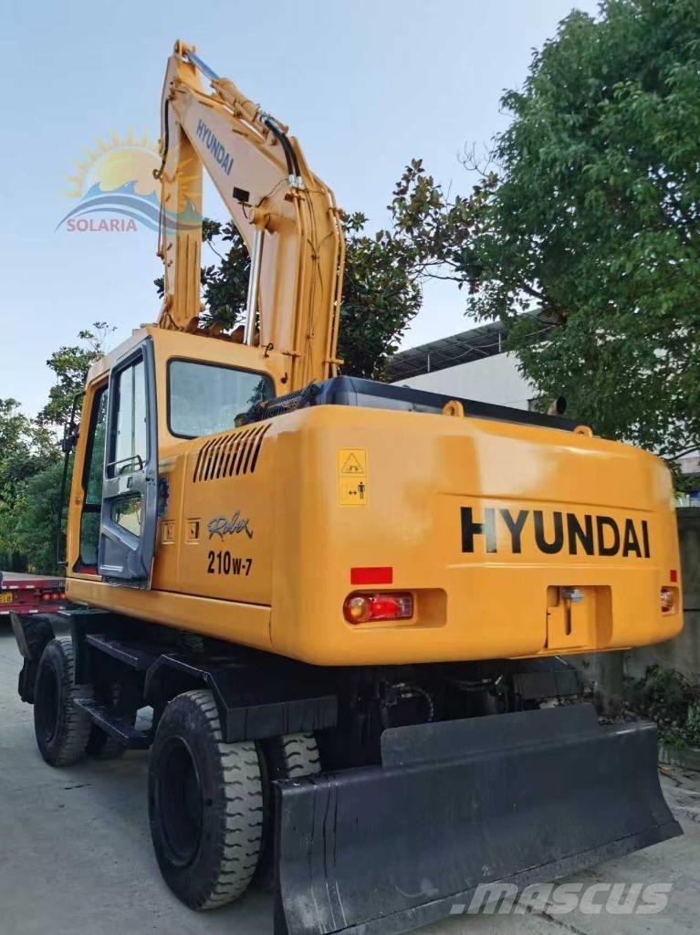 Hyundai R210w-7 Колёсные экскаваторы