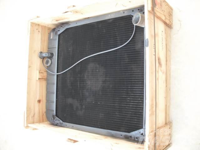 CAT radiator 140 G Грейдеры