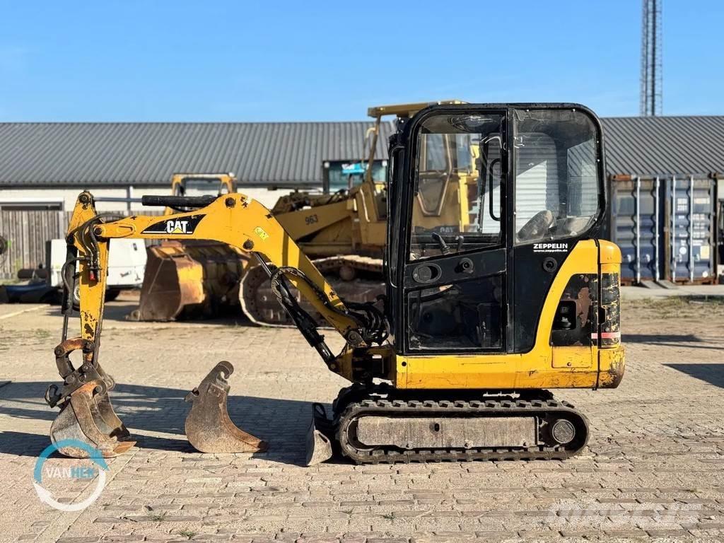 CAT 301.6C Мини-экскаваторы