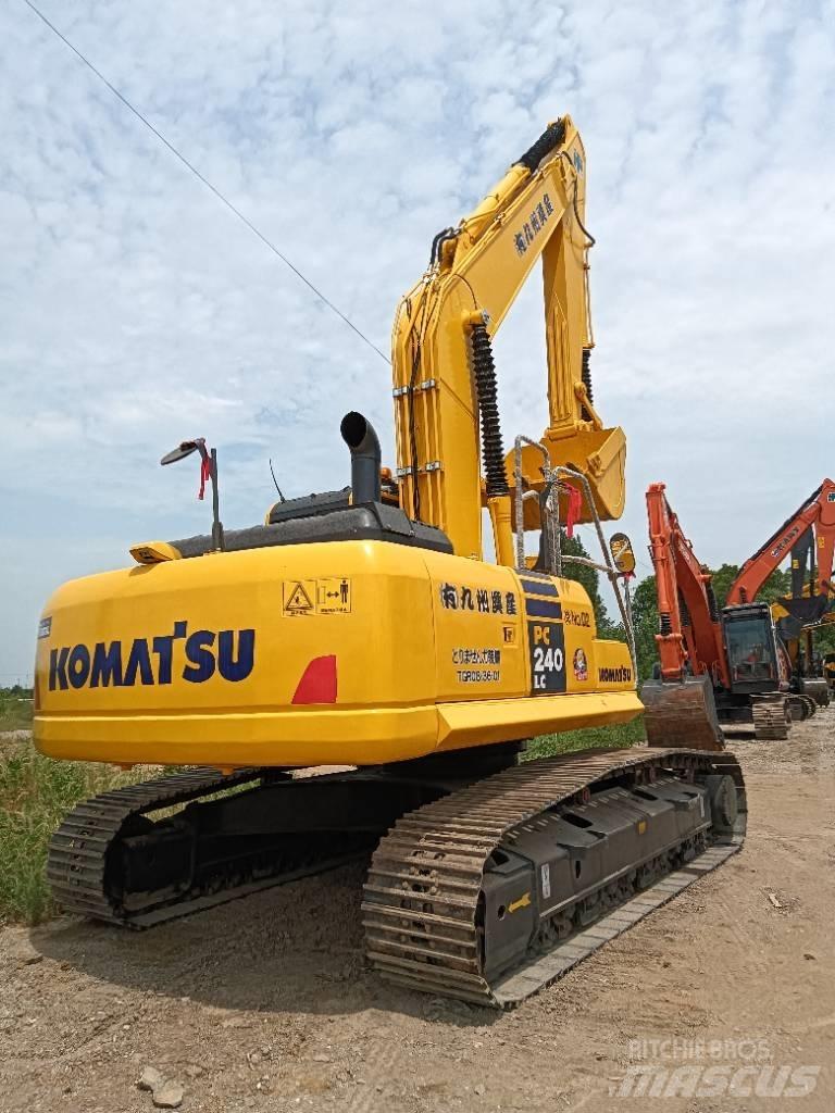 Komatsu PC 240 Гусеничные экскаваторы