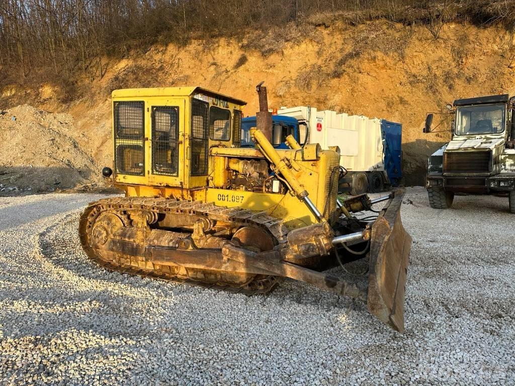 CAT D 6 C Гусеничные бульдозеры