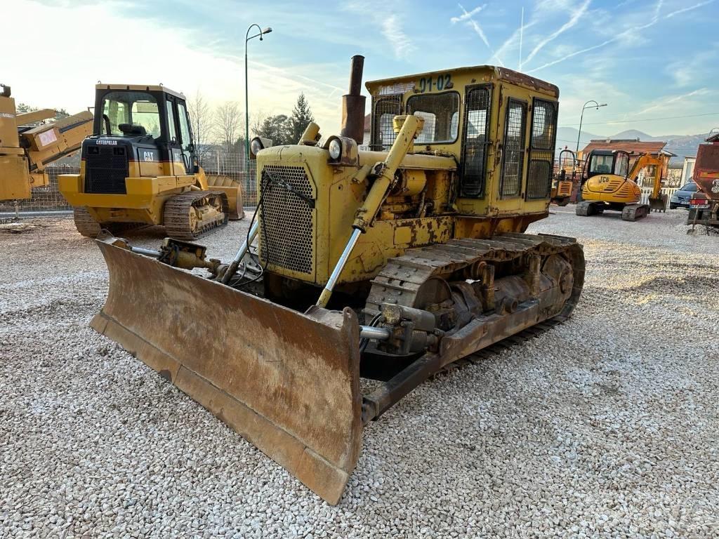 CAT D 6 C Гусеничные бульдозеры
