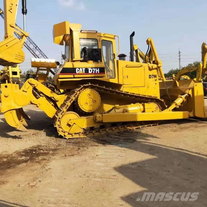 CAT D7H Гусеничные бульдозеры