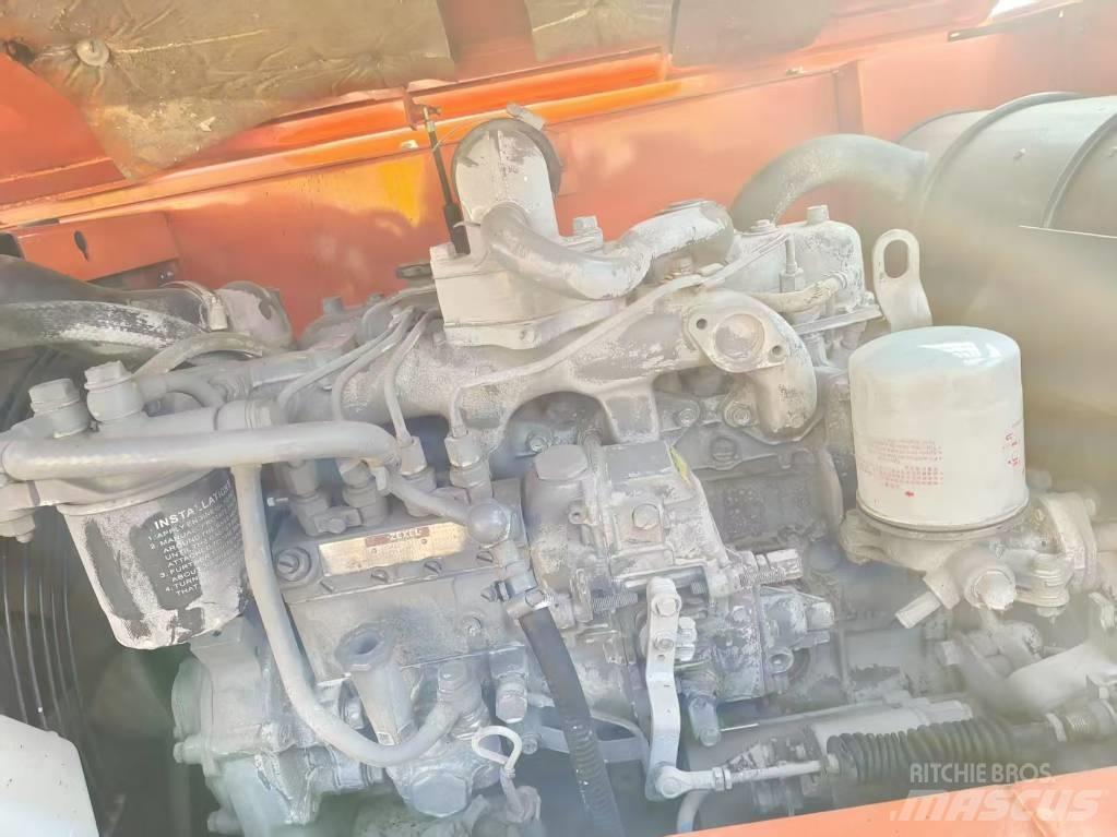 Hitachi ZX 60 Мини-экскаваторы