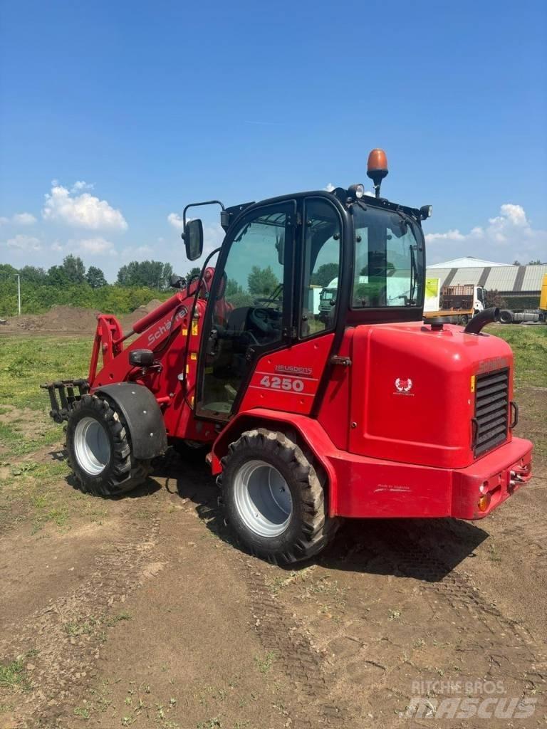 Schäffer 4250 Малые погрузчики