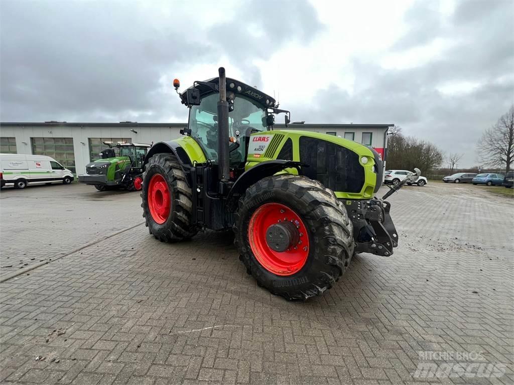 CLAAS Axion 930 Трактора