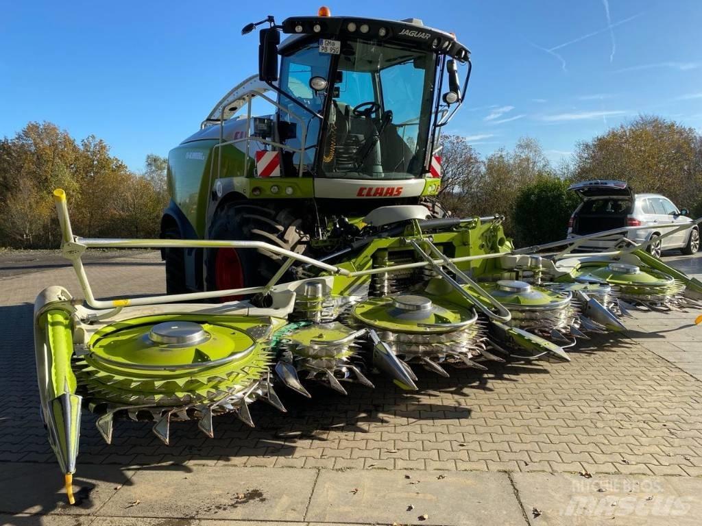 CLAAS Jaguar 950 Самоходные кормоуборочные комбайны