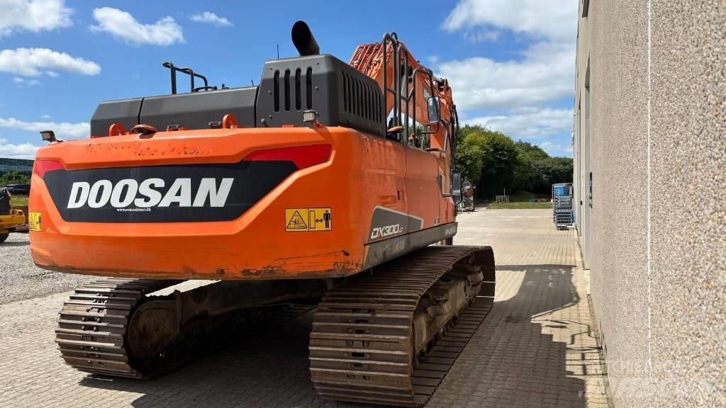 Doosan DX 300 LC-5 Гусеничные экскаваторы