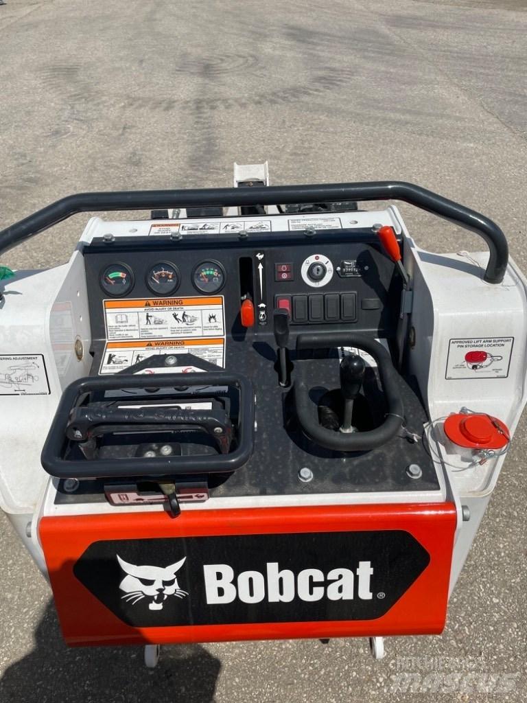 Bobcat MT 55 Гусеничные фронтальные погрузчики