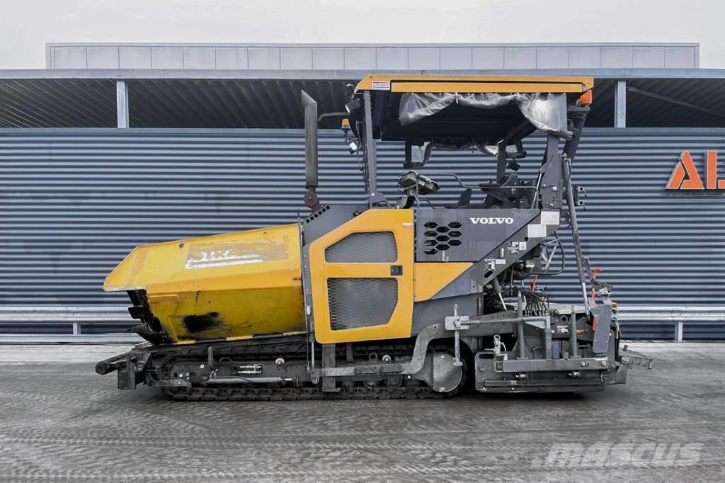 Volvo P7820C Асфальтоукладчики