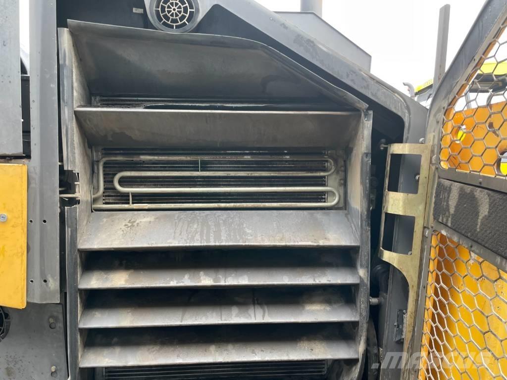 Volvo P7820C Асфальтоукладчики