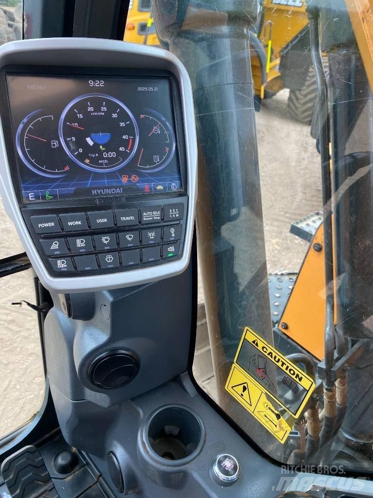 Hyundai HX130 LCR Гусеничные экскаваторы