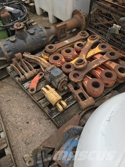  BUCKET ARMS Ковши