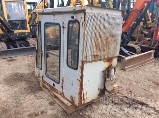 Hitachi CAB Строительная техника - Другие
