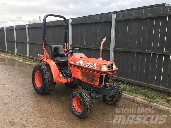 Kubota B1750 Экскаваторы-погрузчики