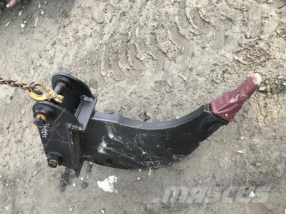  RIPPER TOOTH JCB 3CX Ковши