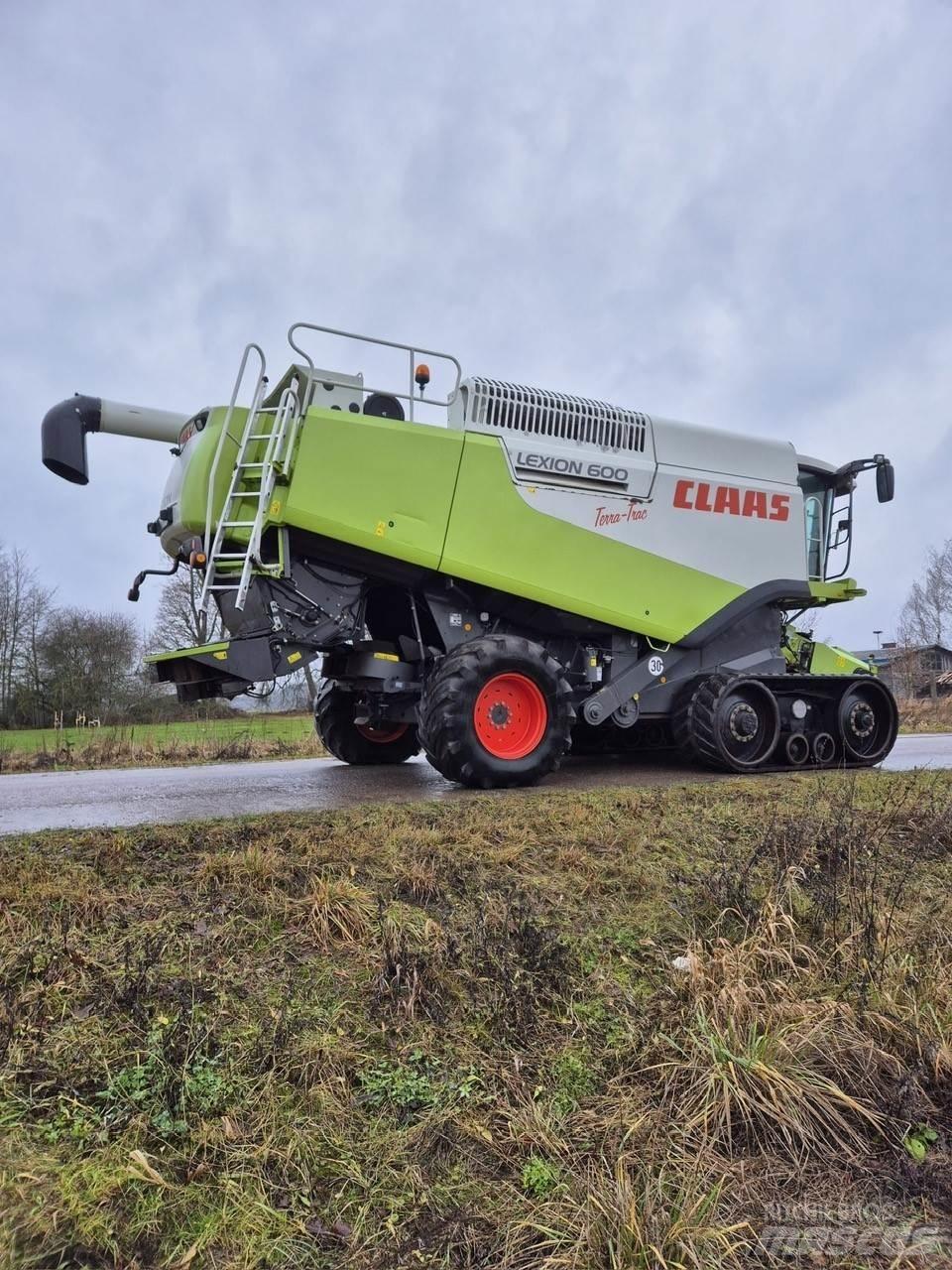 CLAAS LEXION 600 TT Зерноуборочные комбайны