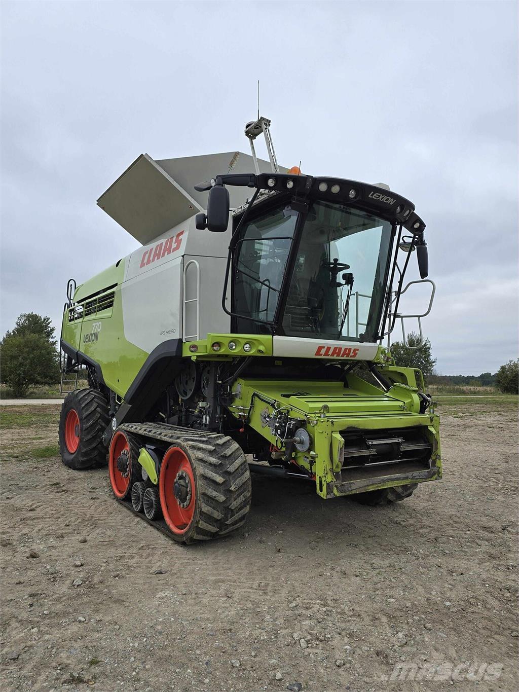 CLAAS Lexion 770TT Зерноуборочные комбайны
