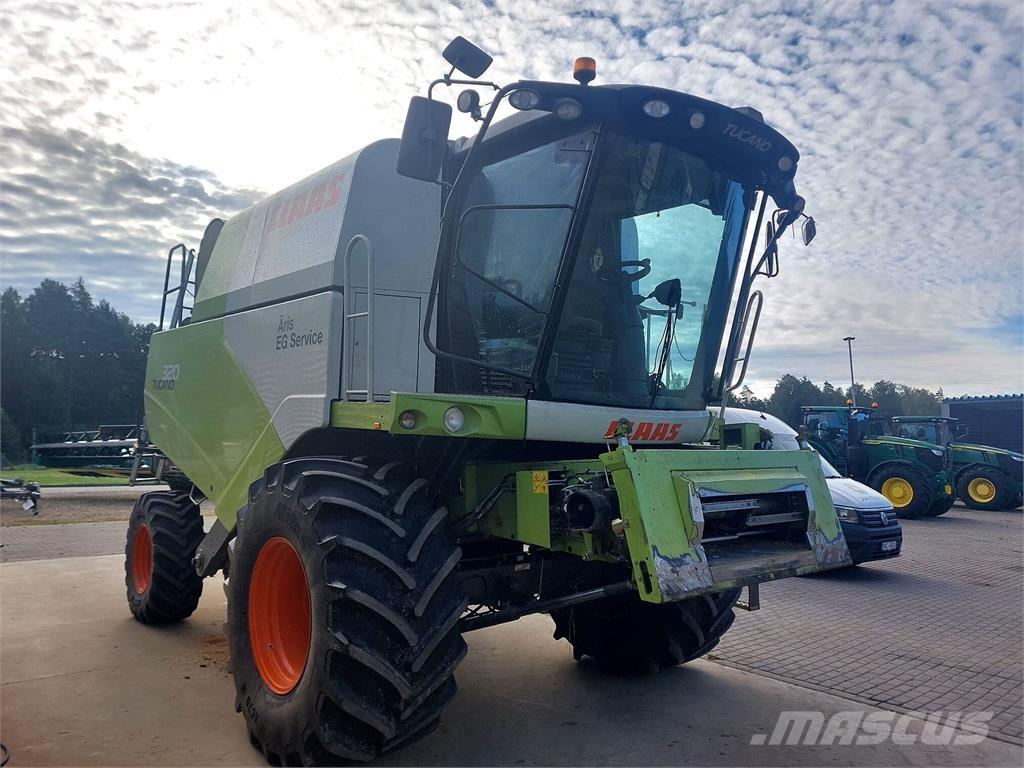 CLAAS Tucano 320 Зерноуборочные комбайны