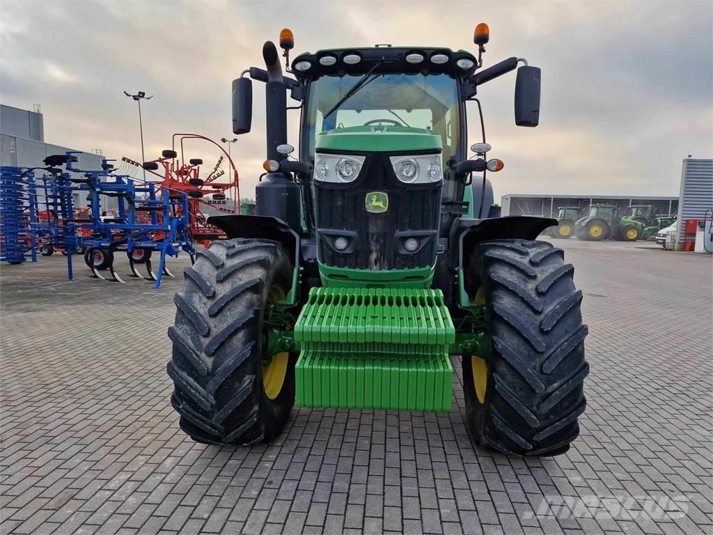 John Deere 6215R Трактора