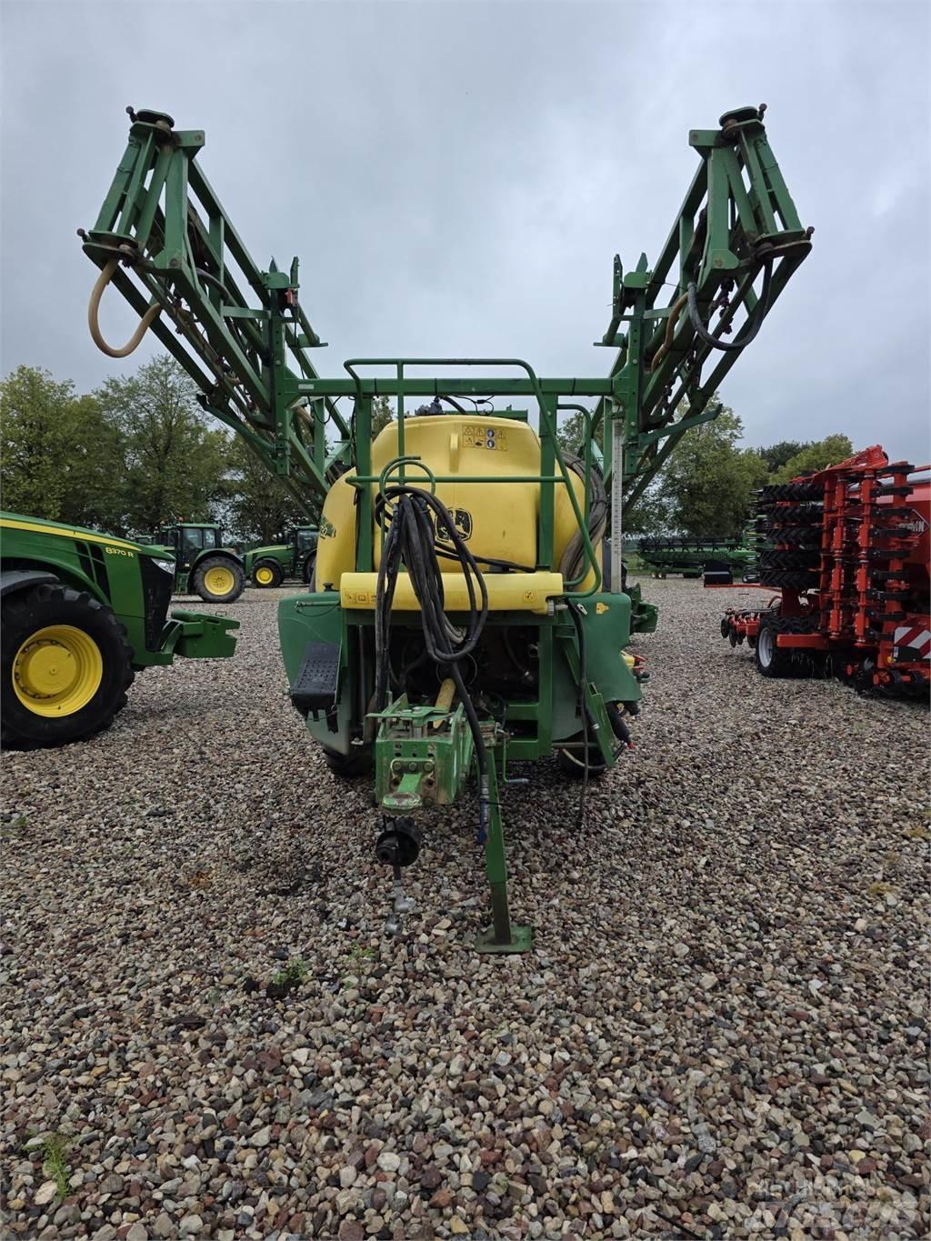 John Deere 732 Опрыскиватели для виноградников