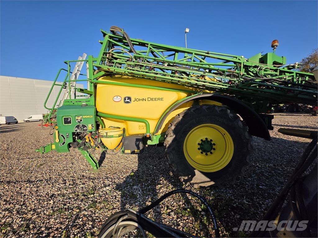 John Deere M962i Прицепные опрыскиватели