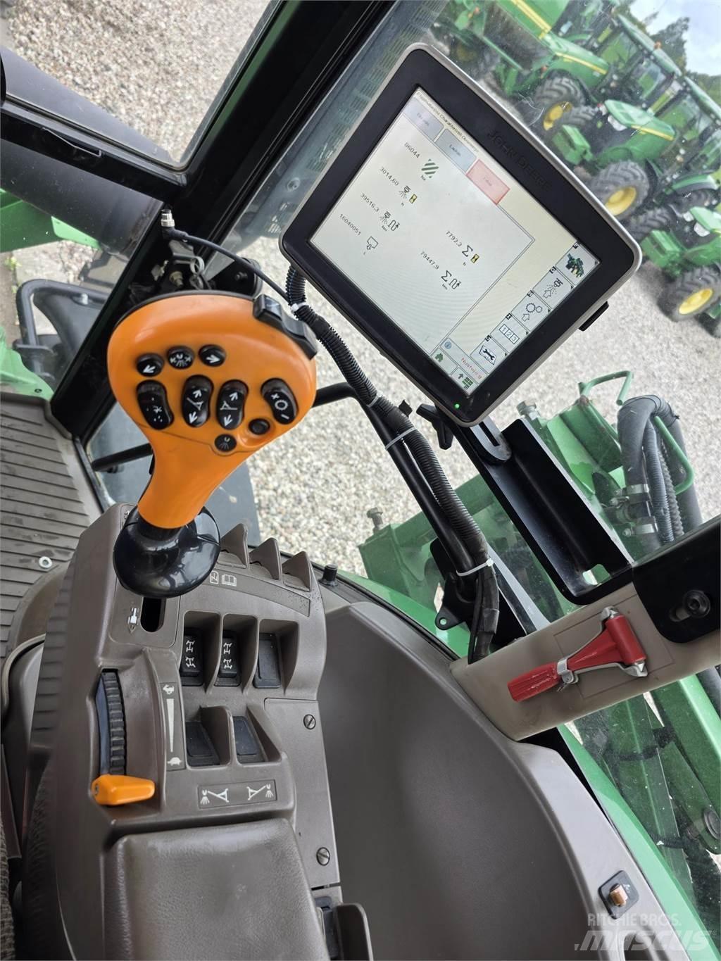 John Deere R4040i Прицепные опрыскиватели