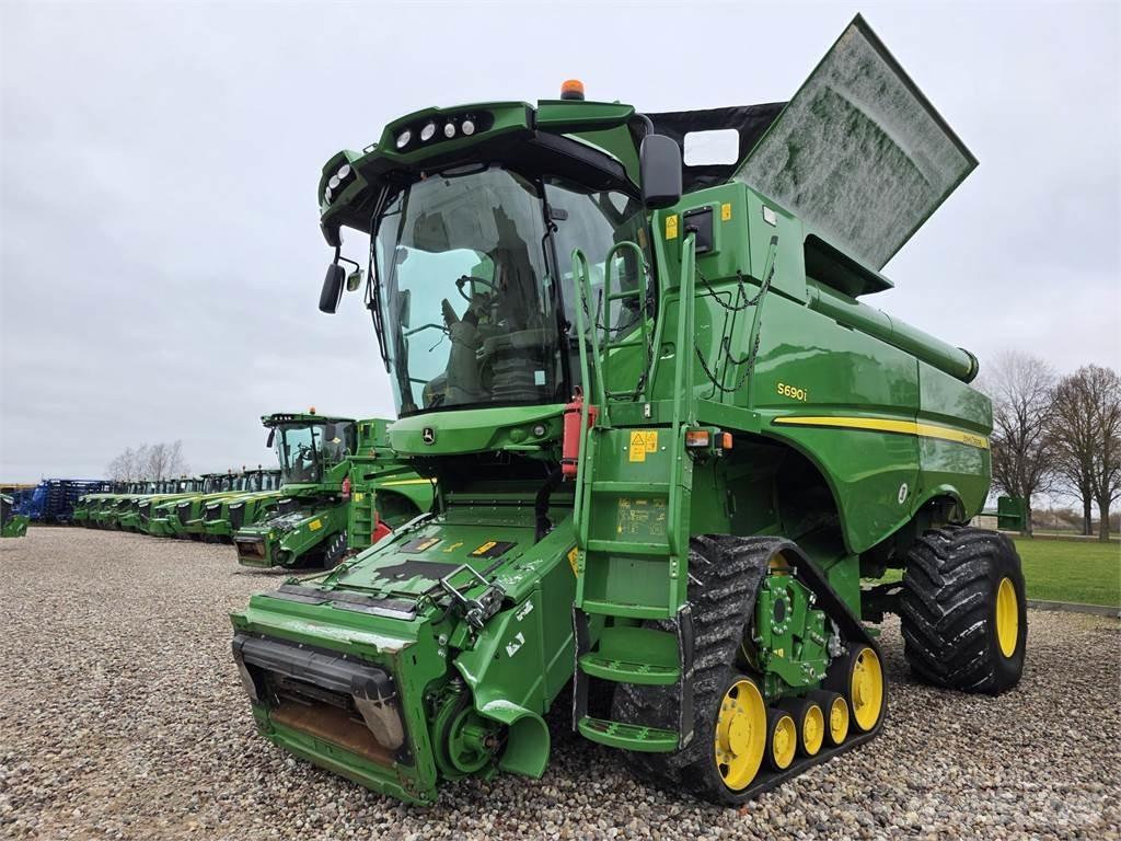 John Deere S690 Зерноуборочные комбайны