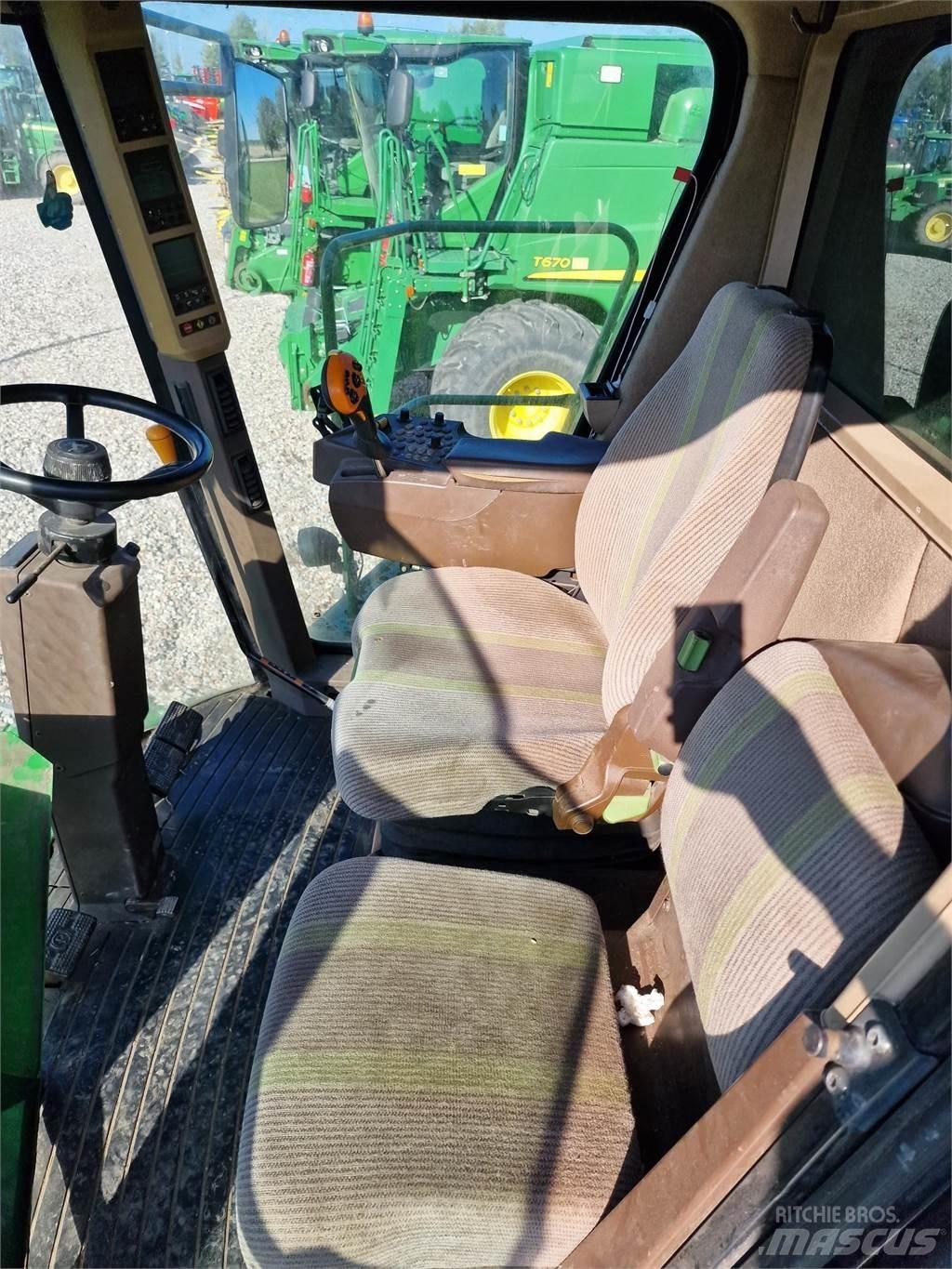 John Deere T670 Зерноуборочные комбайны
