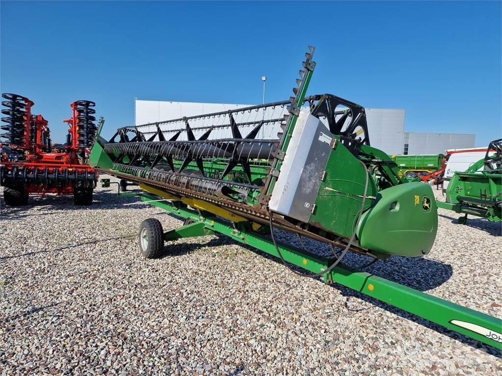 John Deere T670 Зерноуборочные комбайны