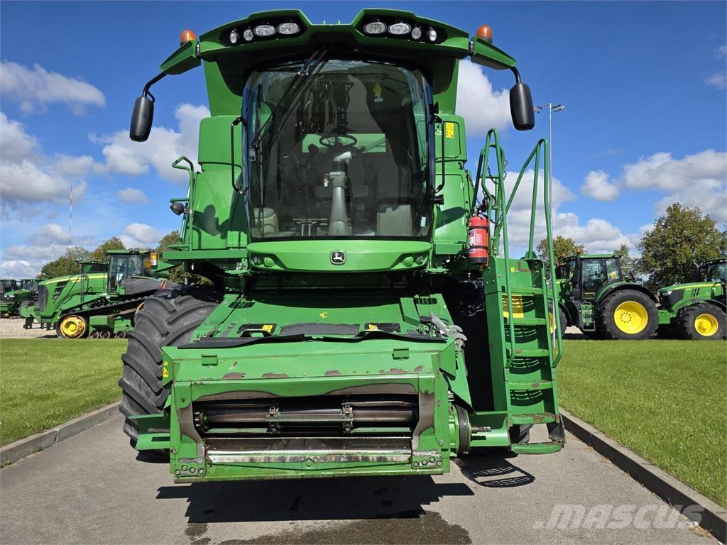 John Deere T670 Зерноуборочные комбайны