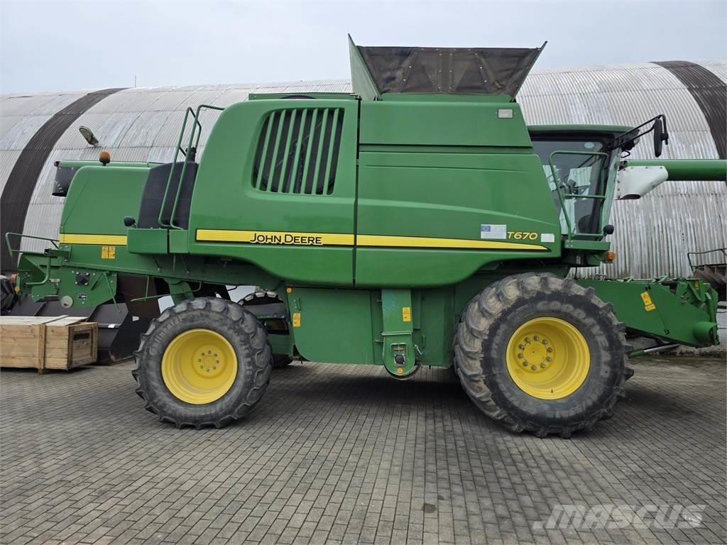 John Deere T670 Зерноуборочные комбайны