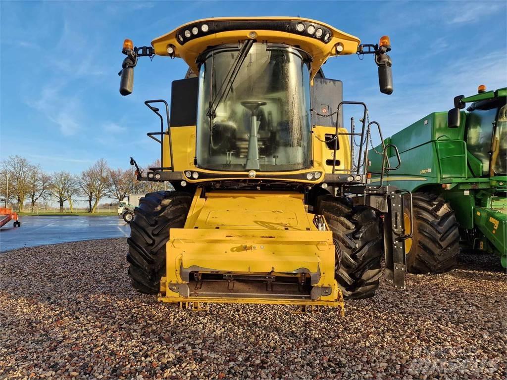 New Holland CX8.85 Зерноуборочные комбайны