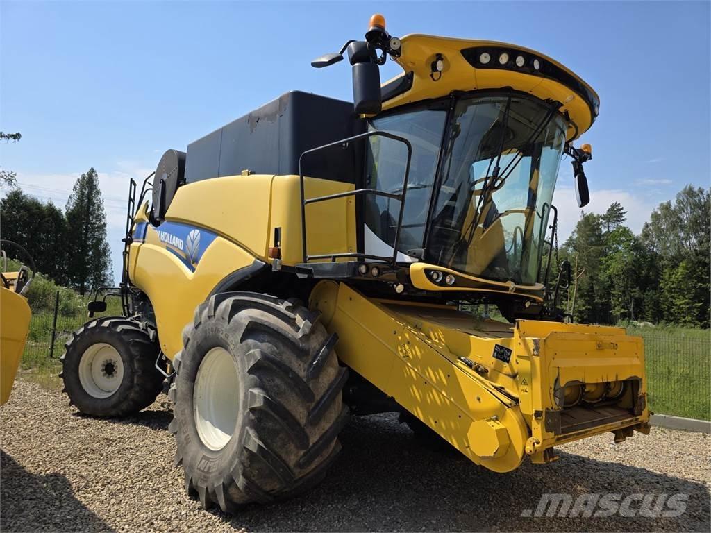 New Holland CX8.85 Зерноуборочные комбайны