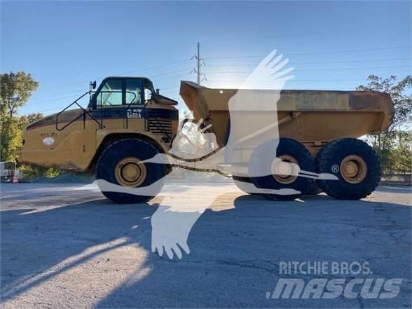 CAT 740 Шарнирно-сочленённые самосвалы