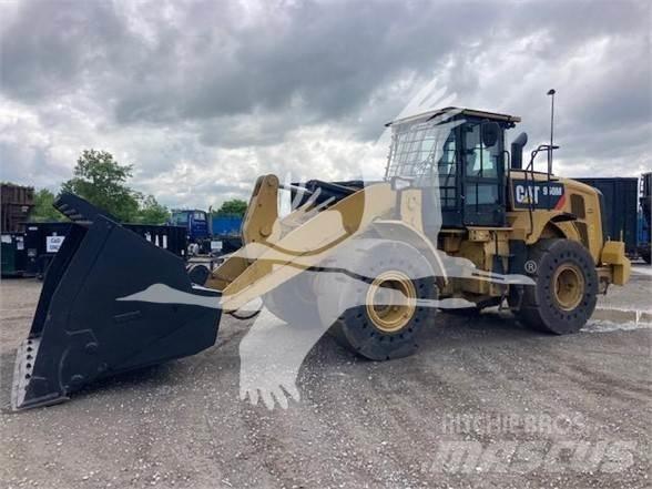CAT 950M Фронтальные погрузчики