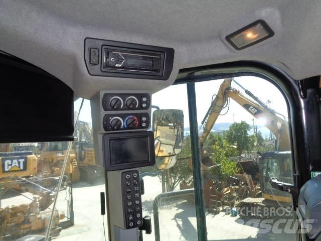CAT 980M Фронтальные погрузчики