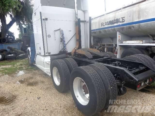Kenworth T 660 Седельные тягачи