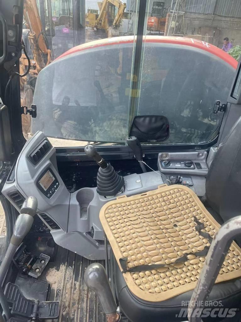 Kubota KX163 Гусеничные экскаваторы