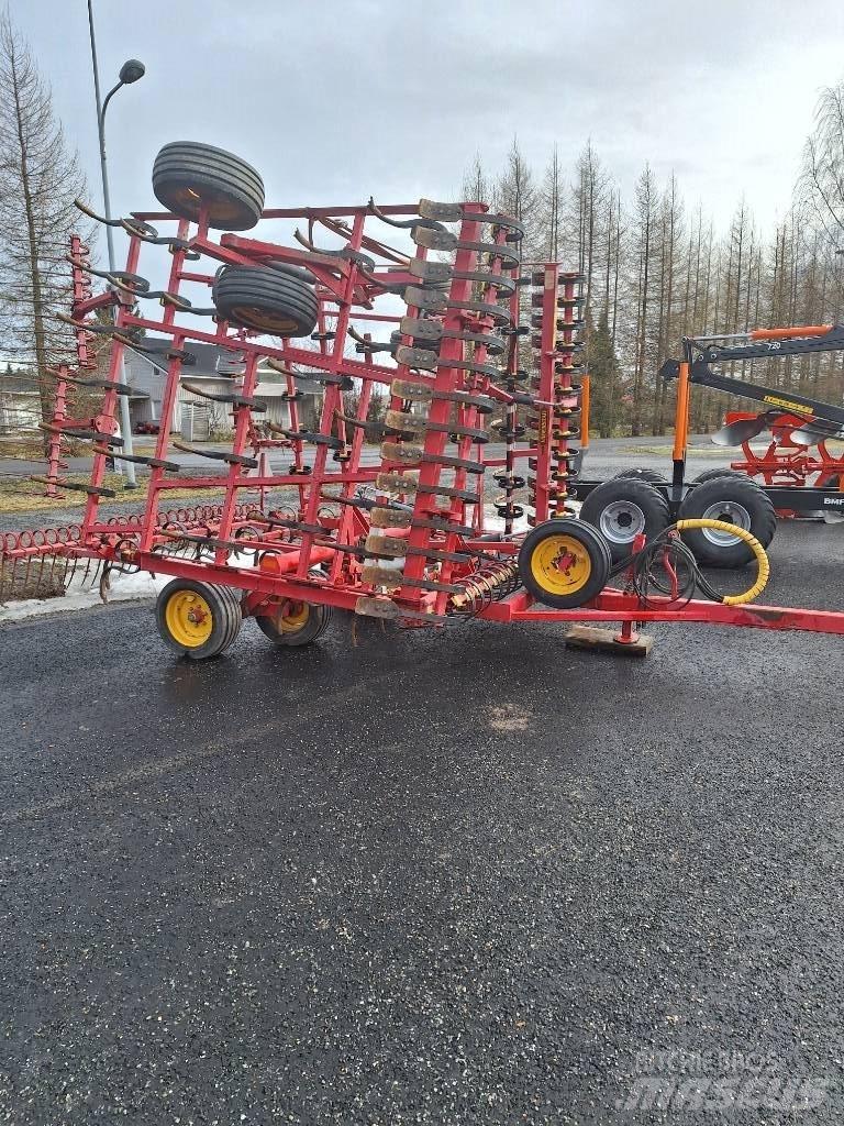 Väderstad NZE 700 Пружинные бороны