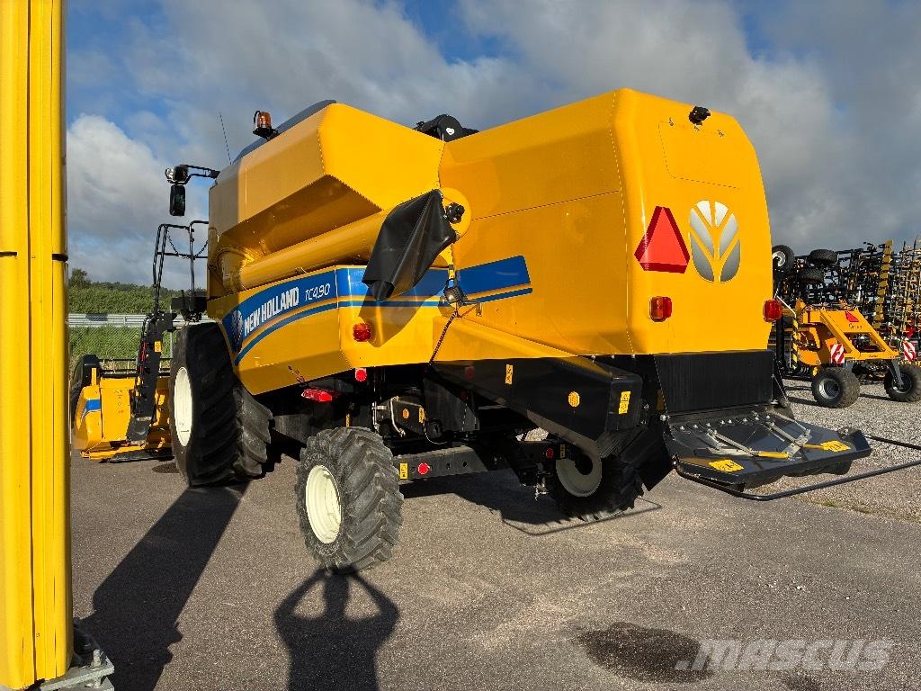 New Holland Tc 4.90 Зерноуборочные комбайны