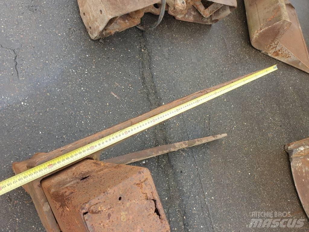  Frame with forks Паллетные вилы для фронтальных погрузчиков