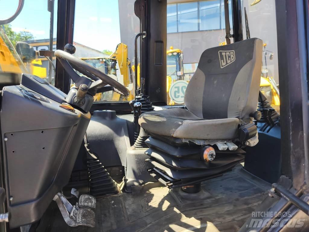 JCB 2 CX Экскаваторы-погрузчики