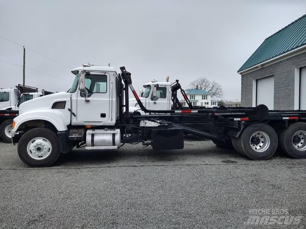 Mack CV Мусоровозы
